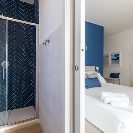Delphis Guest house Pula