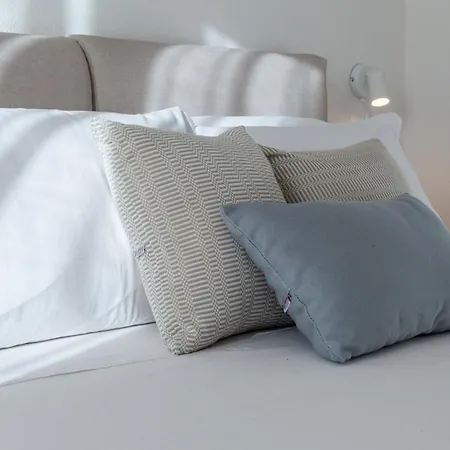 Delphis بيت ضيافة 4*