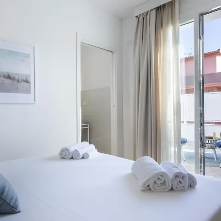 Гостевой дом Delphis 4*