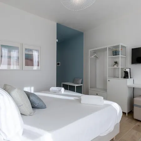 Delphis 4* Pula